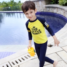 韩国新款儿童泳衣男孩分体长袖防晒字母印花泳衣女童裙式宝宝泳装